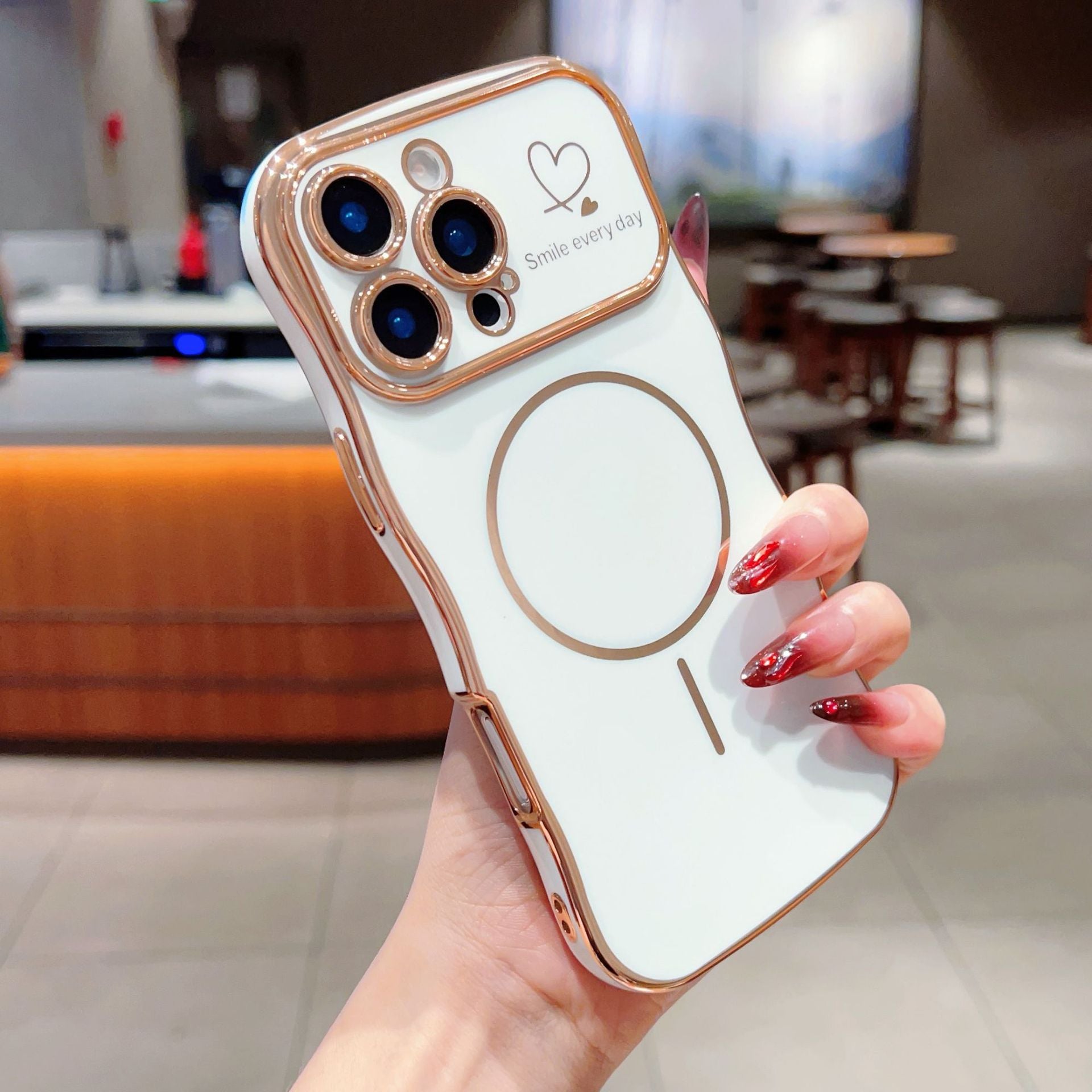 iPhone - Luxury Magsafe Wave-Edge Case